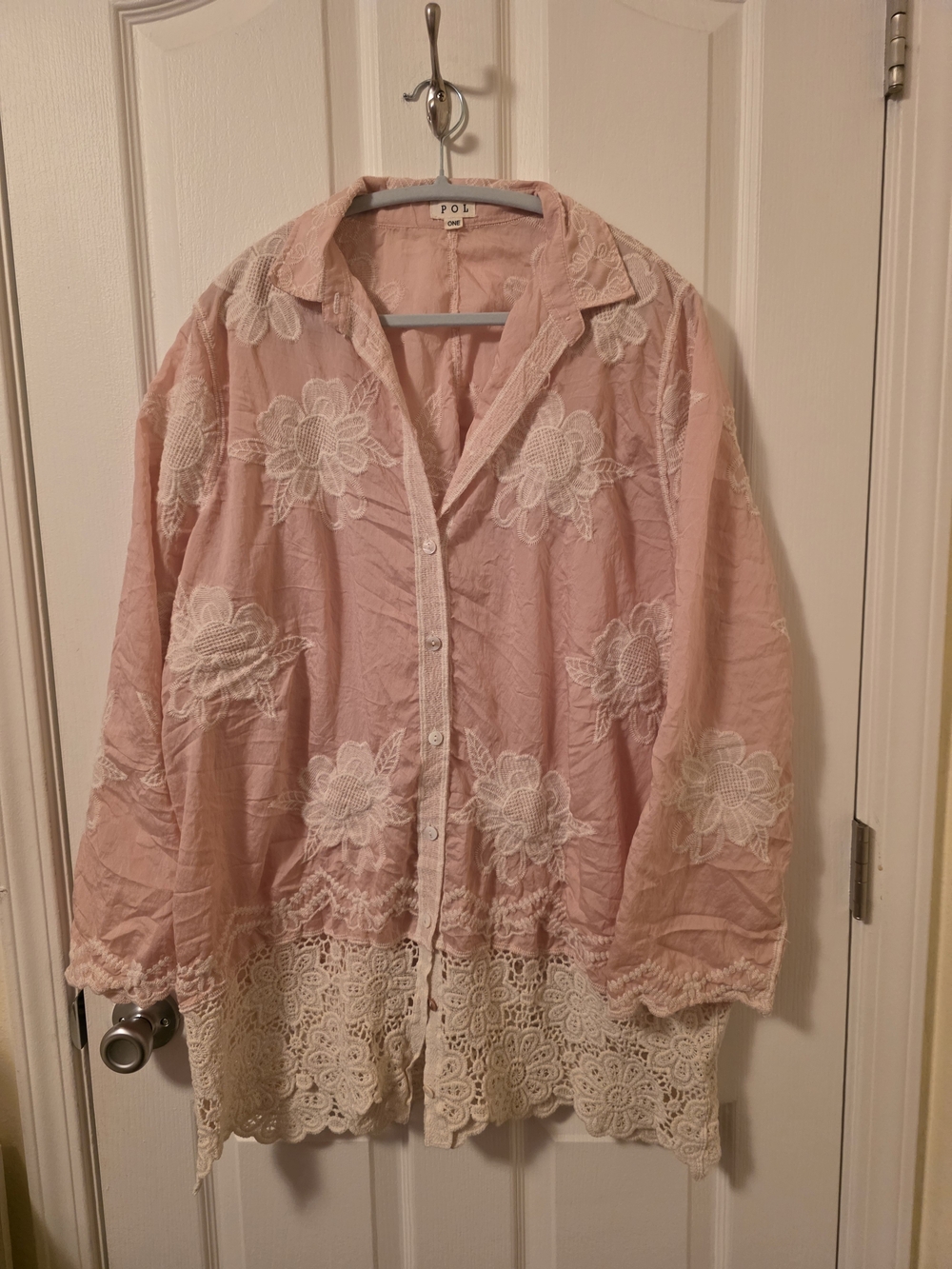 POL Pink Embroidered Floral Crochet Scalloped Edge Button Up Shirt Size / OS